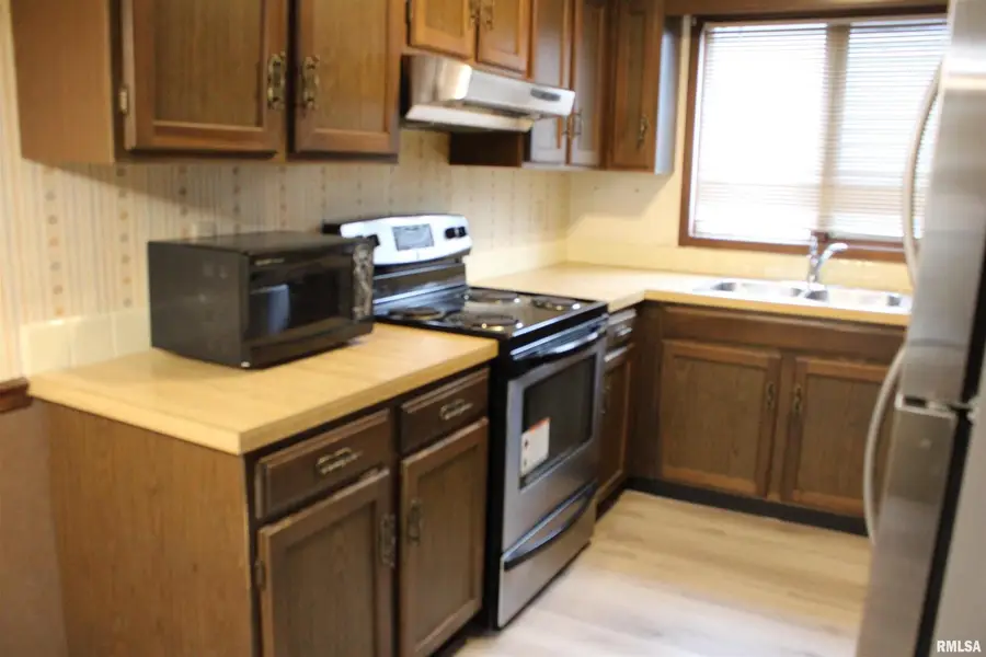 3542 Cedarview Ct Court #3542, Bettendorf, IA 52722 - #3