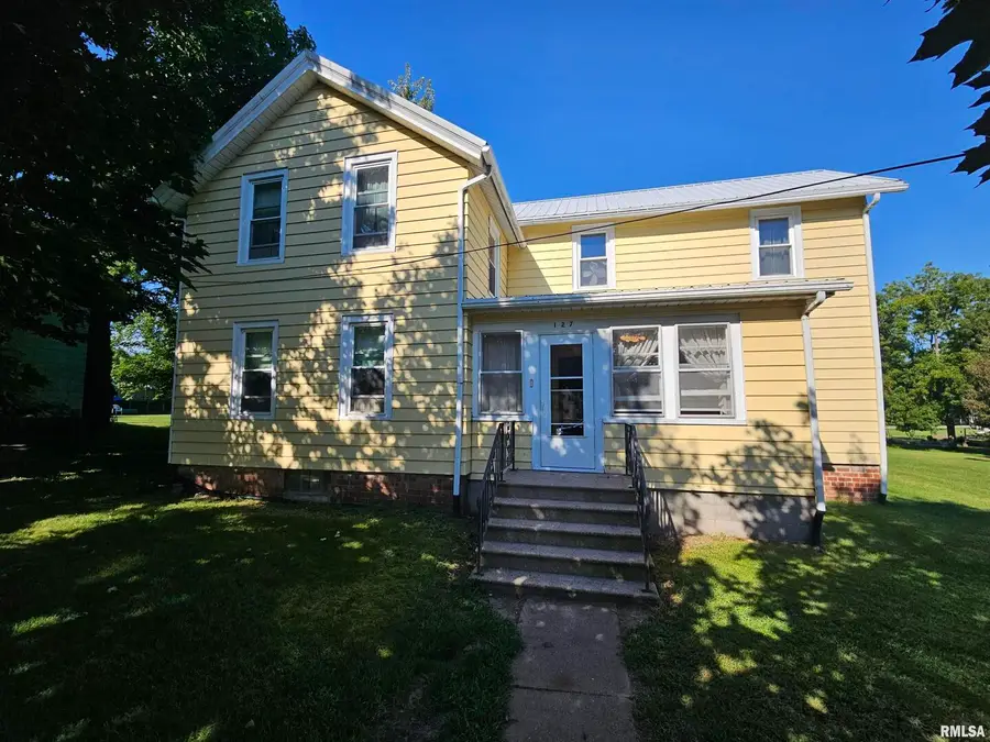 127 N Vail Street, Geneseo, IL 61254 - Image #2