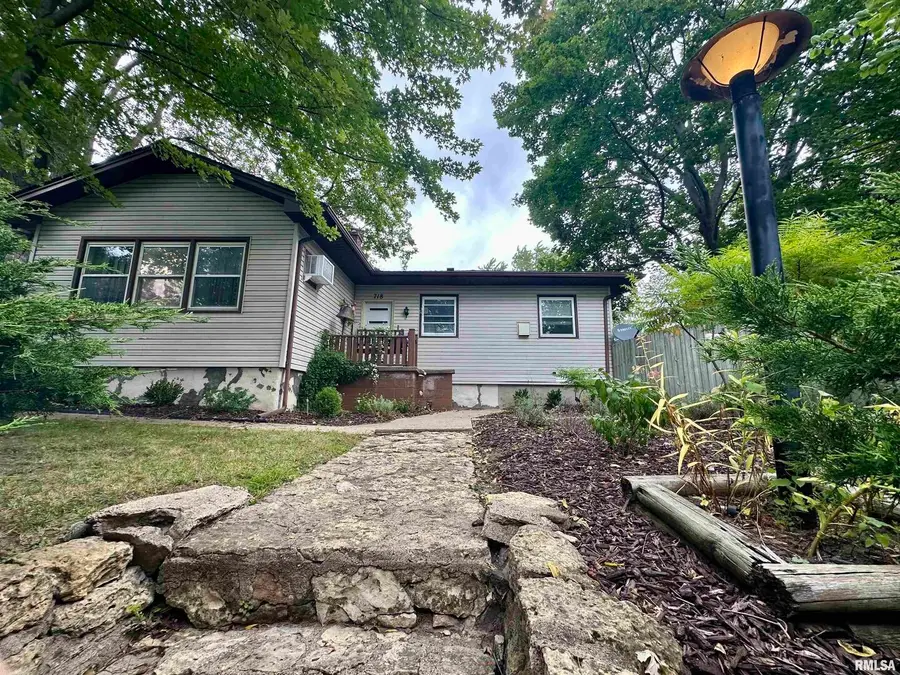 718 17th Avenue N, Clinton, IA 52732 - Image #2