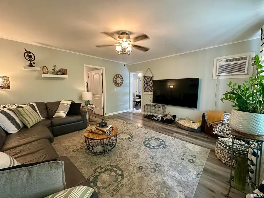 718 17th Avenue N, Clinton, IA 52732 - Image #3