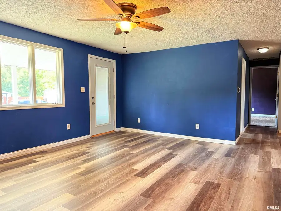 901 E Clark Street, West Frankfort, IL 62896 - Image #3