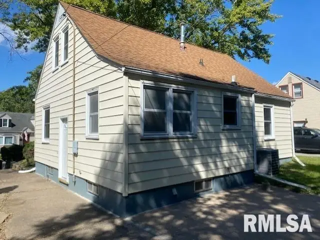 15 Knoll Court, Rock Island, IL 61201 - Image #2