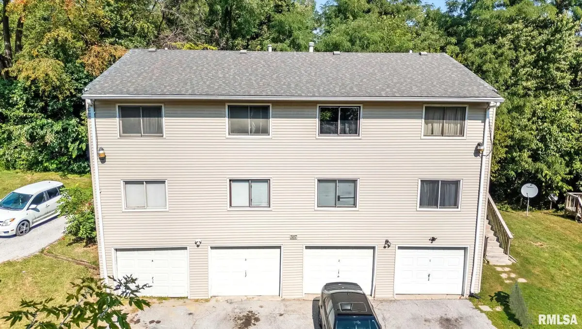 3117 Schuetzen Lane, Davenport, IA 52804 - Image #1