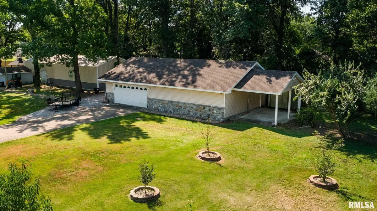 000 E Candy Cane Lane, West Frankfort, IL 62896 - Image #1