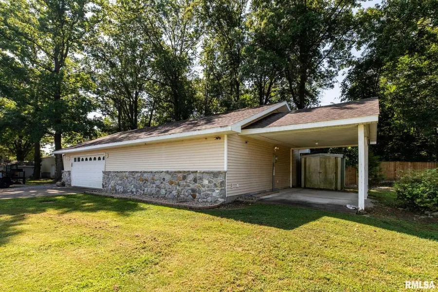 000 E Candy Cane Lane, West Frankfort, IL 62896 - Image #3