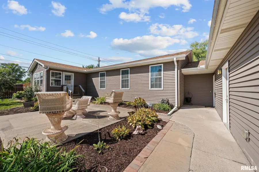 2720 Kennedy Drive, East Moline, IL 61244 - Image #3