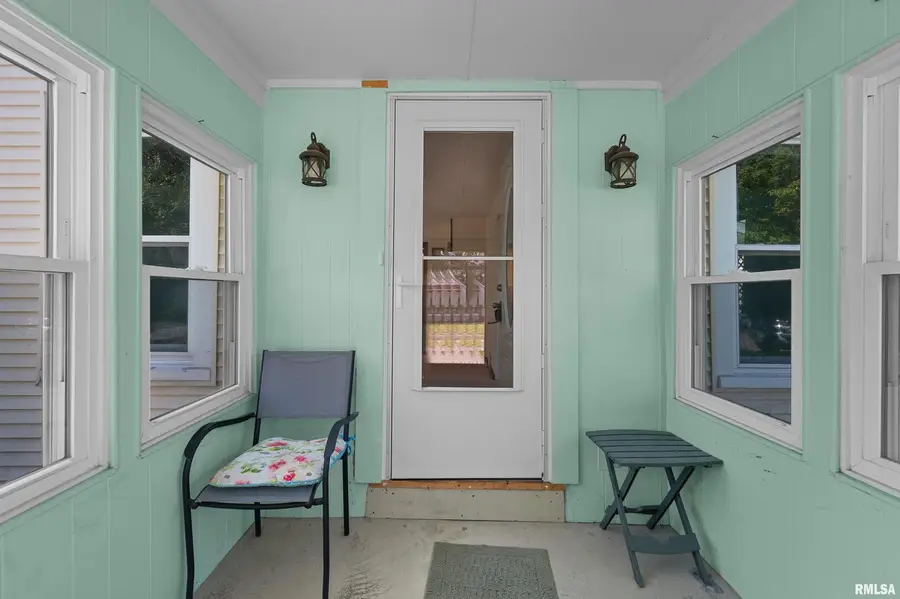 2375 31st Street #A, Moline, IL 61265 - Image #2