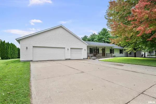 13109 83rd Avenue, Blue Grass, IA 52726