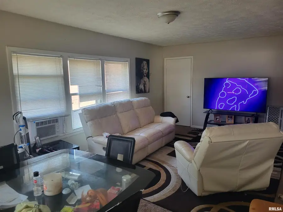 900 42nd Avenue, Rock Island, IL 61201 - Image #2