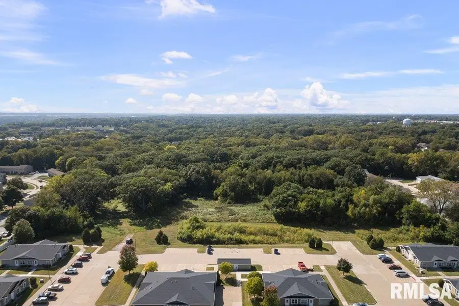 1000 48th Avenue, East Moline, IL 61244 - Image #2