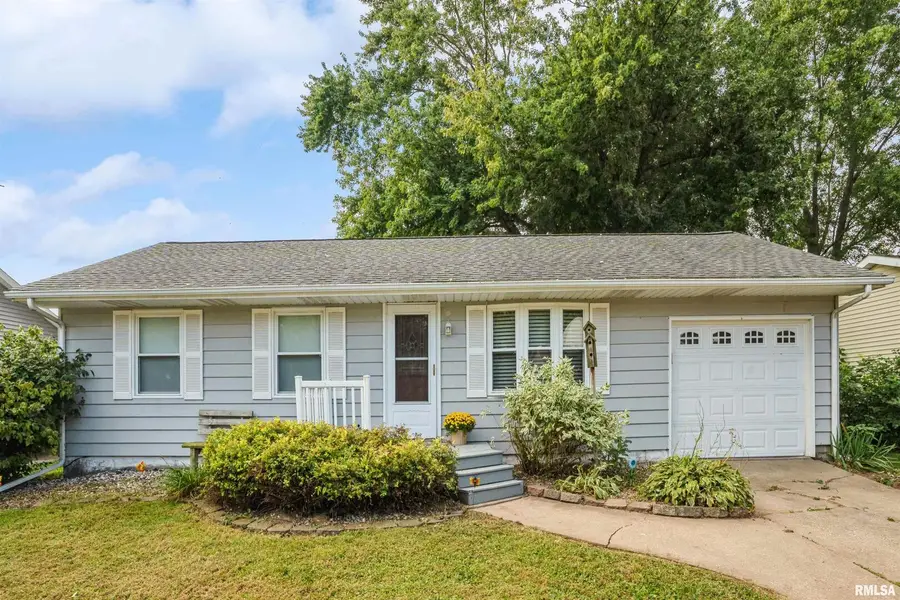 865 14th Avenue Nw, Clinton, IA 52732 - Image #2