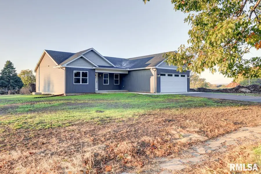 1024 11th Avenue, Fulton, IL 52732 - Image #2