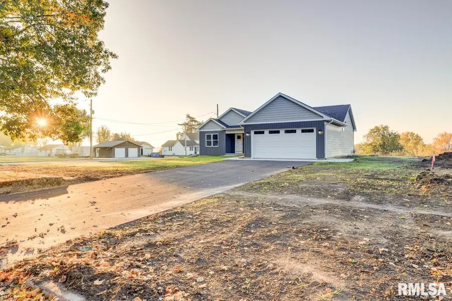 1024 11th Avenue, Fulton, IL 52732 - Image #3