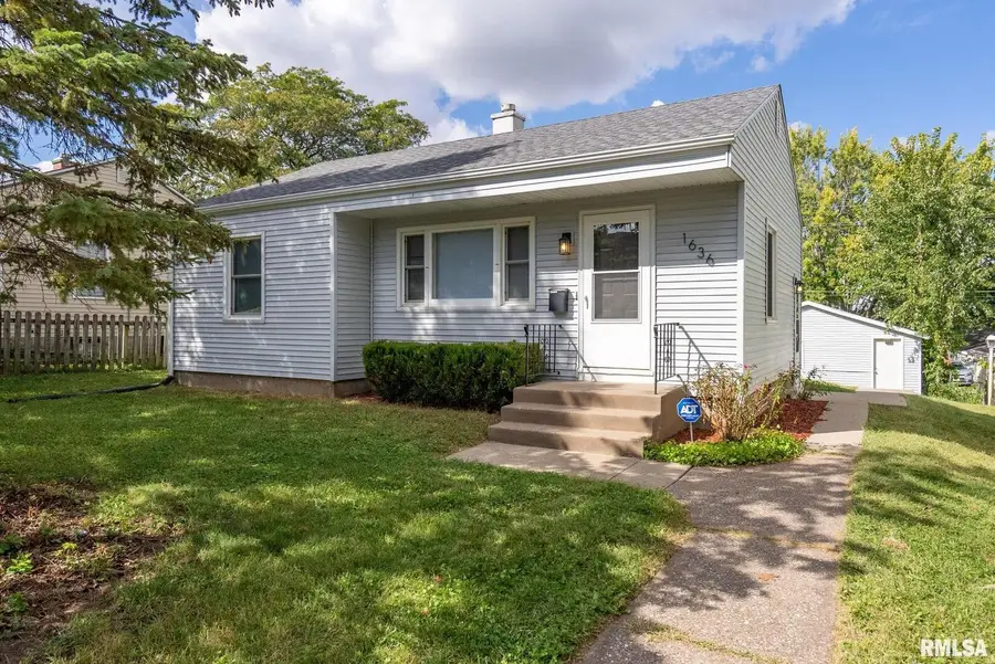 1636 W Columbia Avenue, Davenport, IA 52804 - Image #2