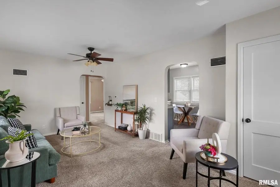 1636 W Columbia Avenue, Davenport, IA 52804 - Image #3