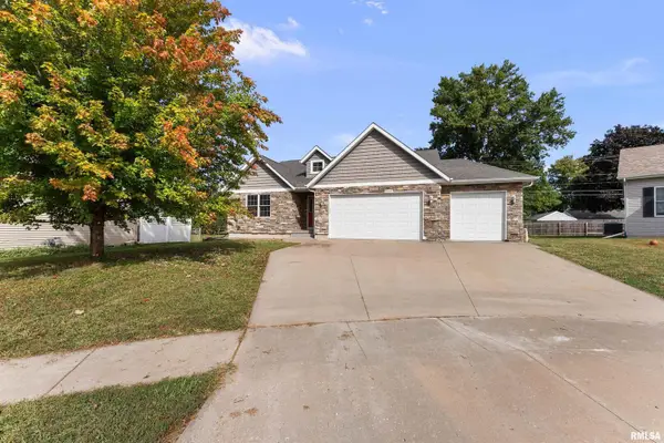 2714 W 66th Street, Davenport, IA 52806