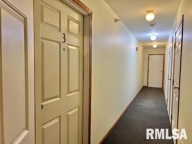 3828 Creek Hill Drive #3, Bettendorf, IA 52722 - #2