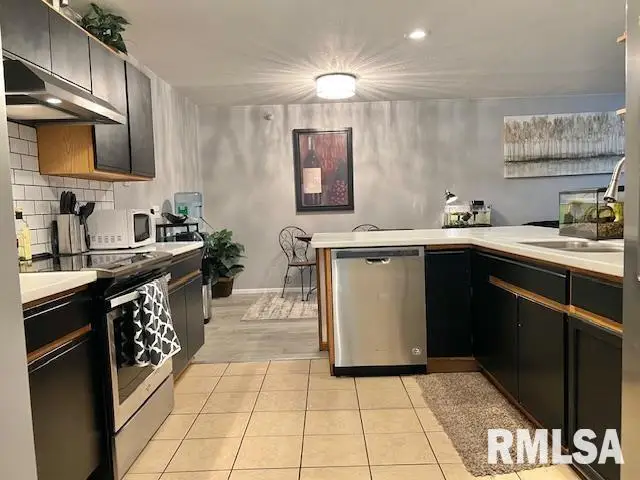 3828 Creek Hill Drive #3, Bettendorf, IA 52722 - #3