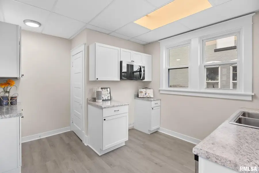 2326 5th Street, Moline, IL 61265 - Image #2