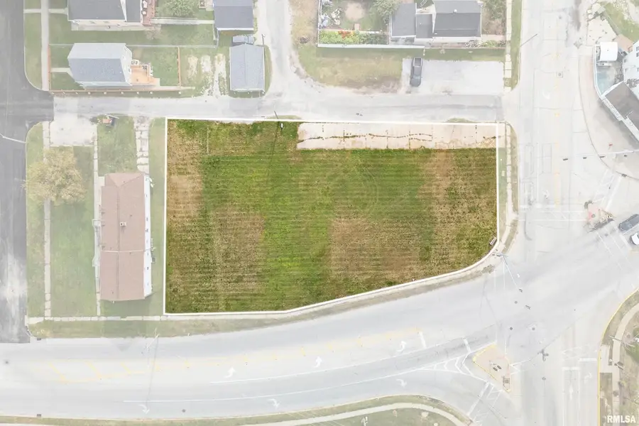 1230 13th Street, East Moline, IL 61244 - Image #2