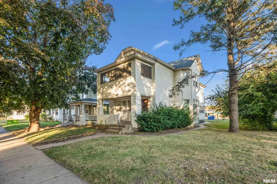 1423 Pershing Boulevard, Clinton, IA 52732 - Image #2