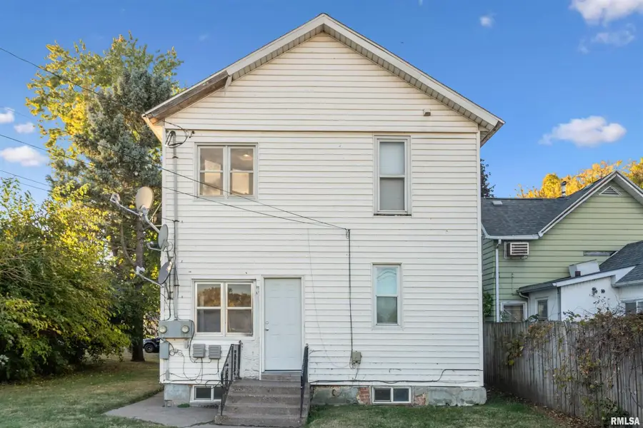 1423 Pershing Boulevard, Clinton, IA 52732 - Image #3