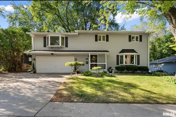 917 32nd Avenue Court, Moline, IL 61265