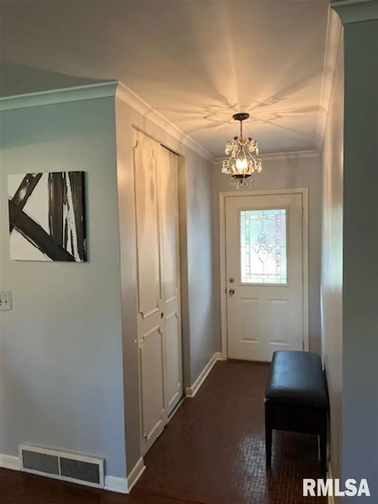 2610 31st Street, Moline, IL 61265 - Image #3