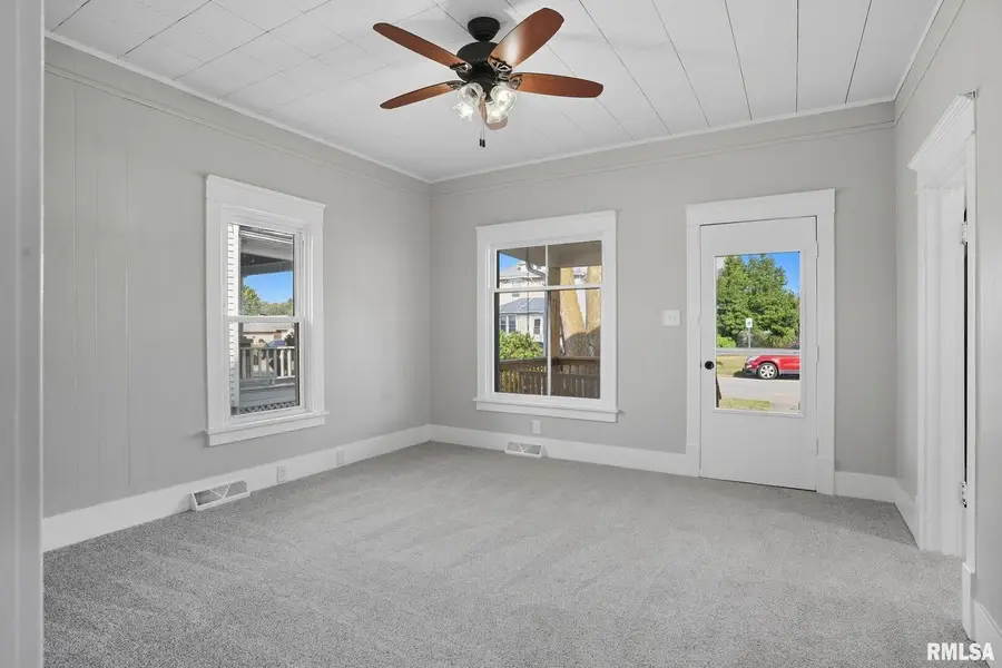 2707 Jackson Avenue, Davenport, IA 52802 - Image #3