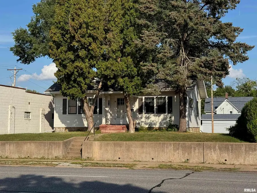 2721 N Harrison Street, Davenport, IA 52803 - Image #2