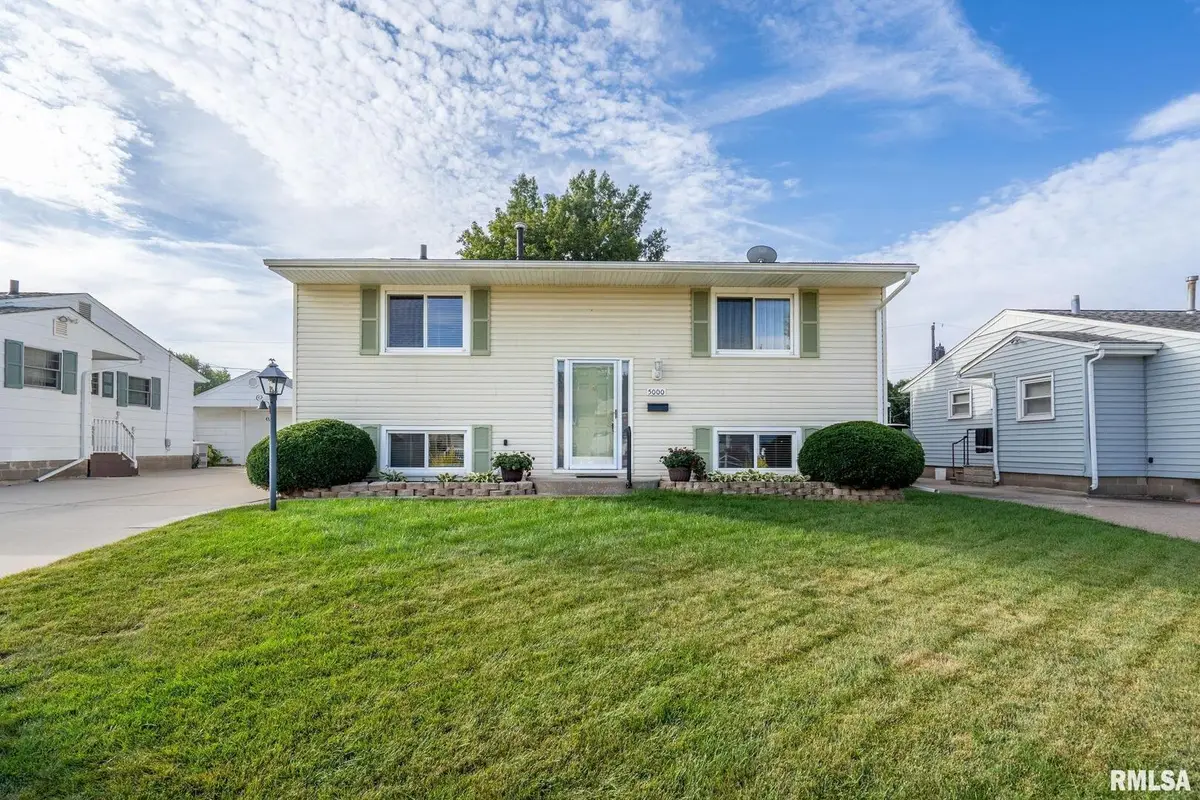 5000 44th Avenue, Moline, IL 61265 - Image #1