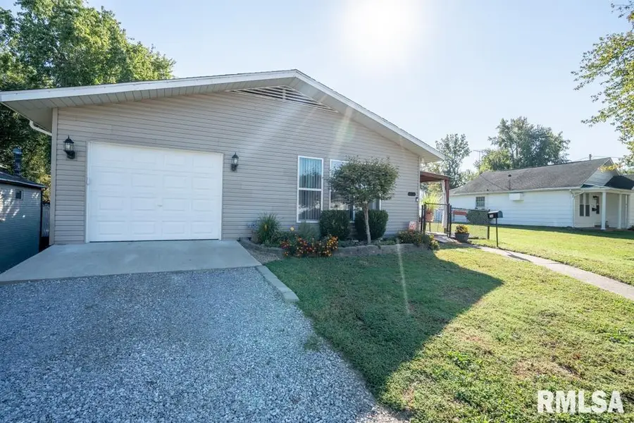 516 S 8th Street, Herrin, IL 62948 - Image #3