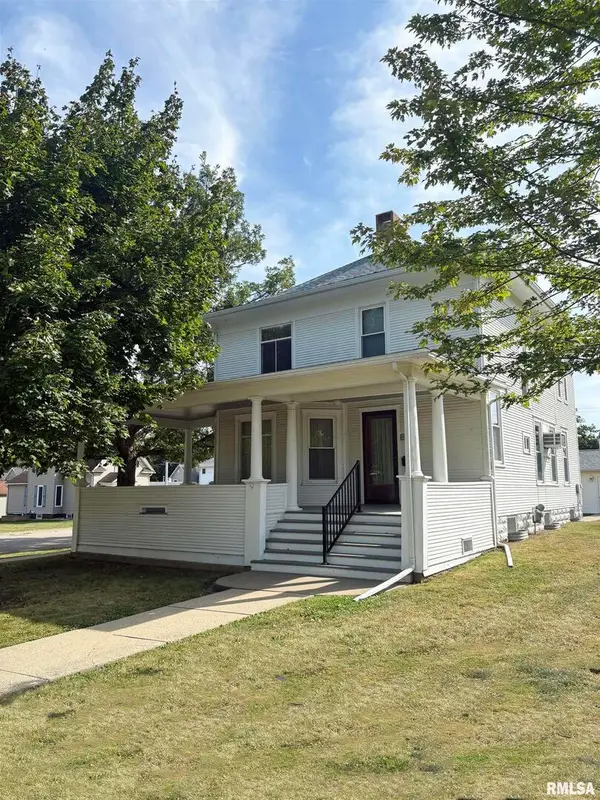 401 10th Street, De Witt, IA 52742