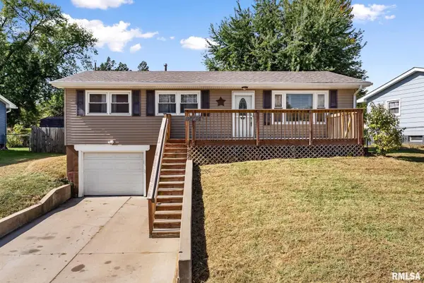 8112 W 9th Street, Rock Island, IL 61201