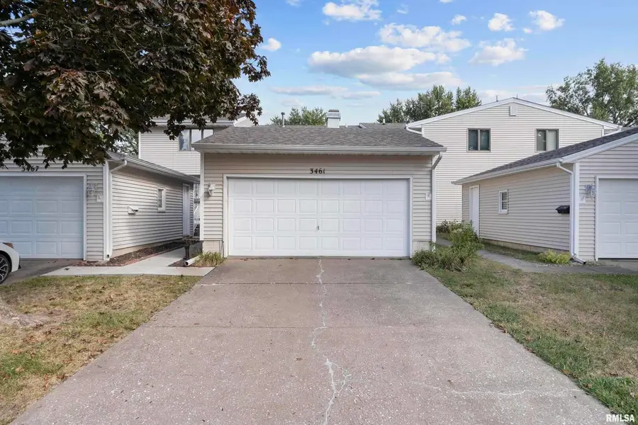 3461 Cedarview Ct Court, Bettendorf, IA 52722 - Image #2