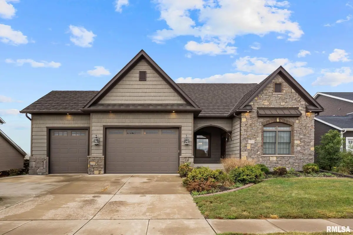 1422 Racine Court, Davenport, IA 52804 - Image #1