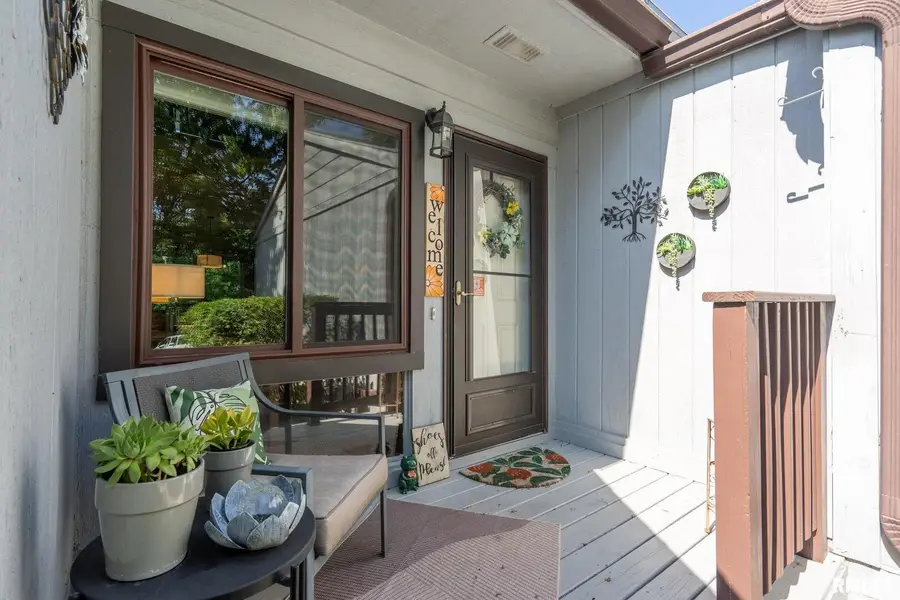 493 44th Avenue Court, East Moline, IL 61244 - Image #3