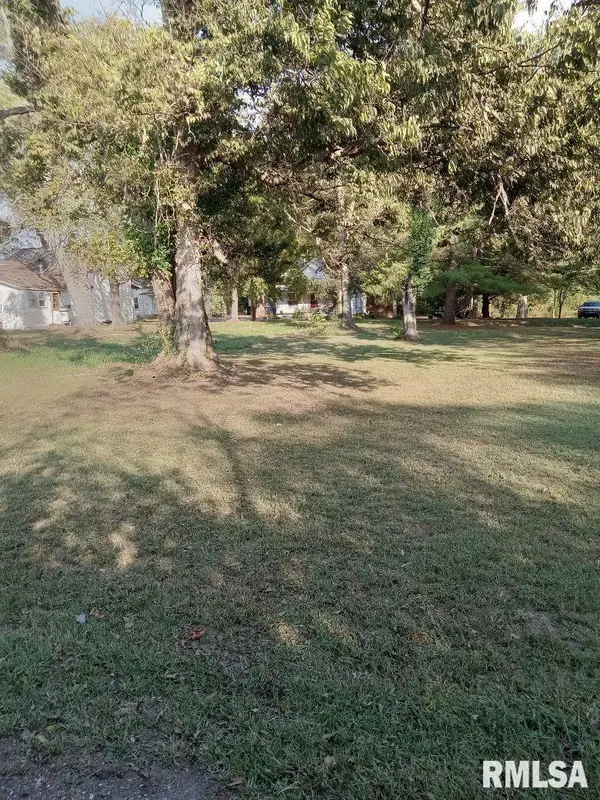 213 S 2nd Street, Mt Vernon, IL 62864