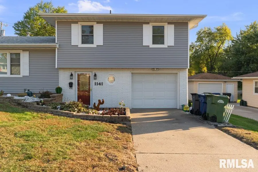 1141 6th Avenue N, Clinton, IA 52732 - Image #2