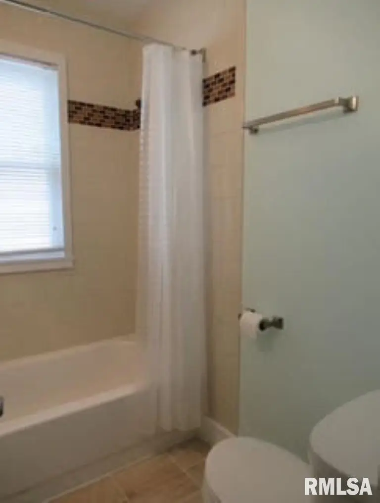 1525 25th Street, Rock Island, IL 61201 - Image #3