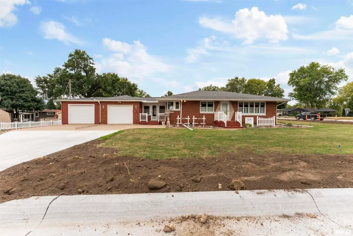 1117 Bobetta Court, Clinton, IA 52732 - Image #1