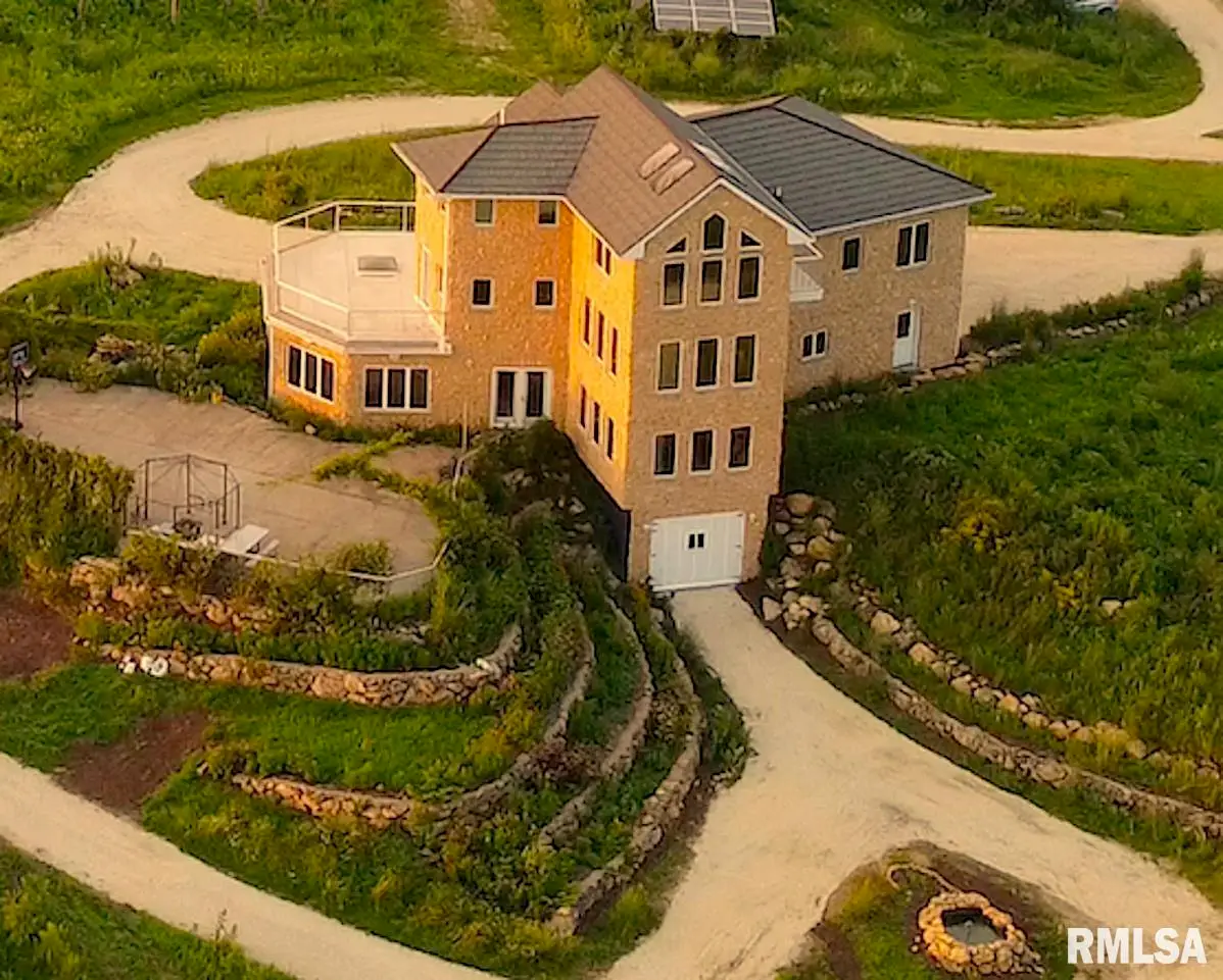 Address Withheld By Seller, Dubuque, IA 52002 - Image #1