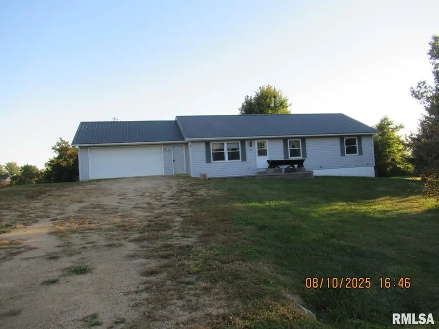 303 W Broadway Street, Stanwood, IA 52337 - Image #2