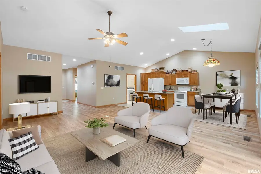 1101 2nd Street, Moline, IL 61265 - Image #3