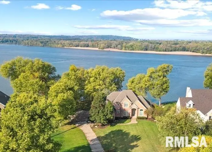 16808 River Road N, Cordova, IL 61242 - Image #1