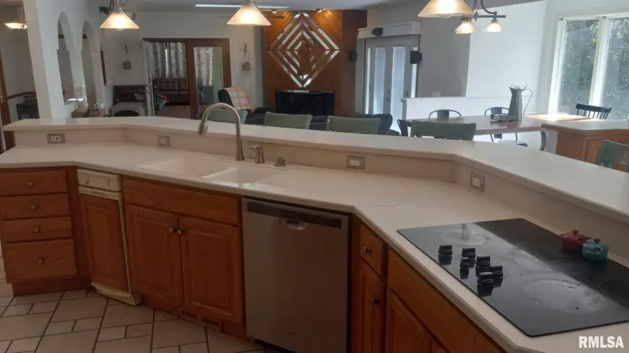 27841 Bowker Drive, Le Claire, IA 52753 - Image #3