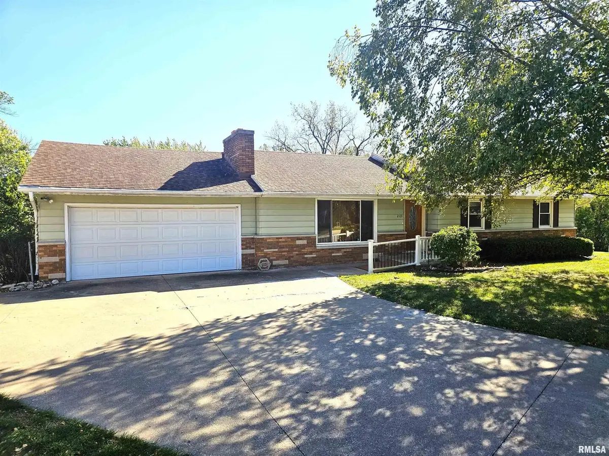 2131 Sunnybrook Drive W, Quincy, IL 62301 - #1