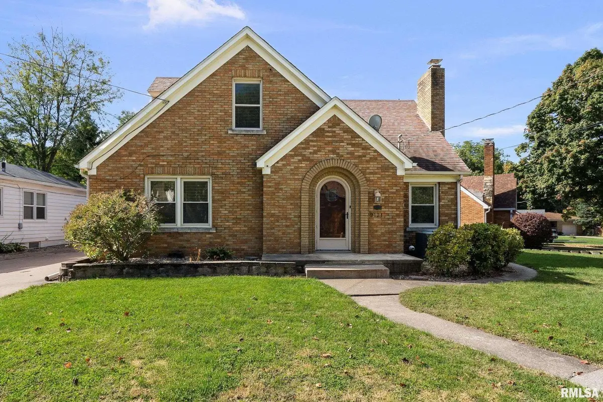 2121 10th Street, East Moline, IL 61244 - Image #1