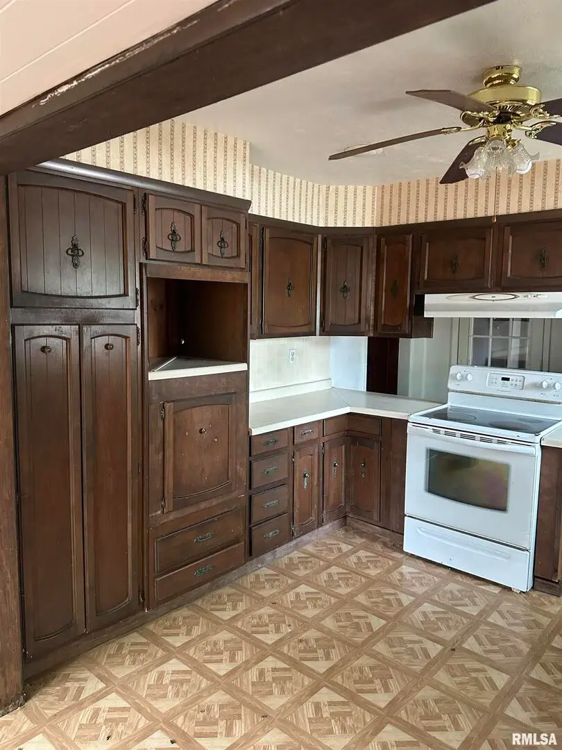 620 N 10th Street, Herrin, IL 62948 - Image #3