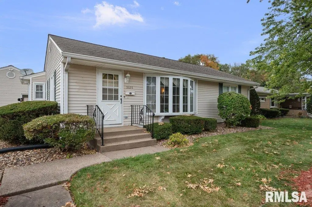 5325 28th Avenue, Moline, IL 61265-5717 - Image #1